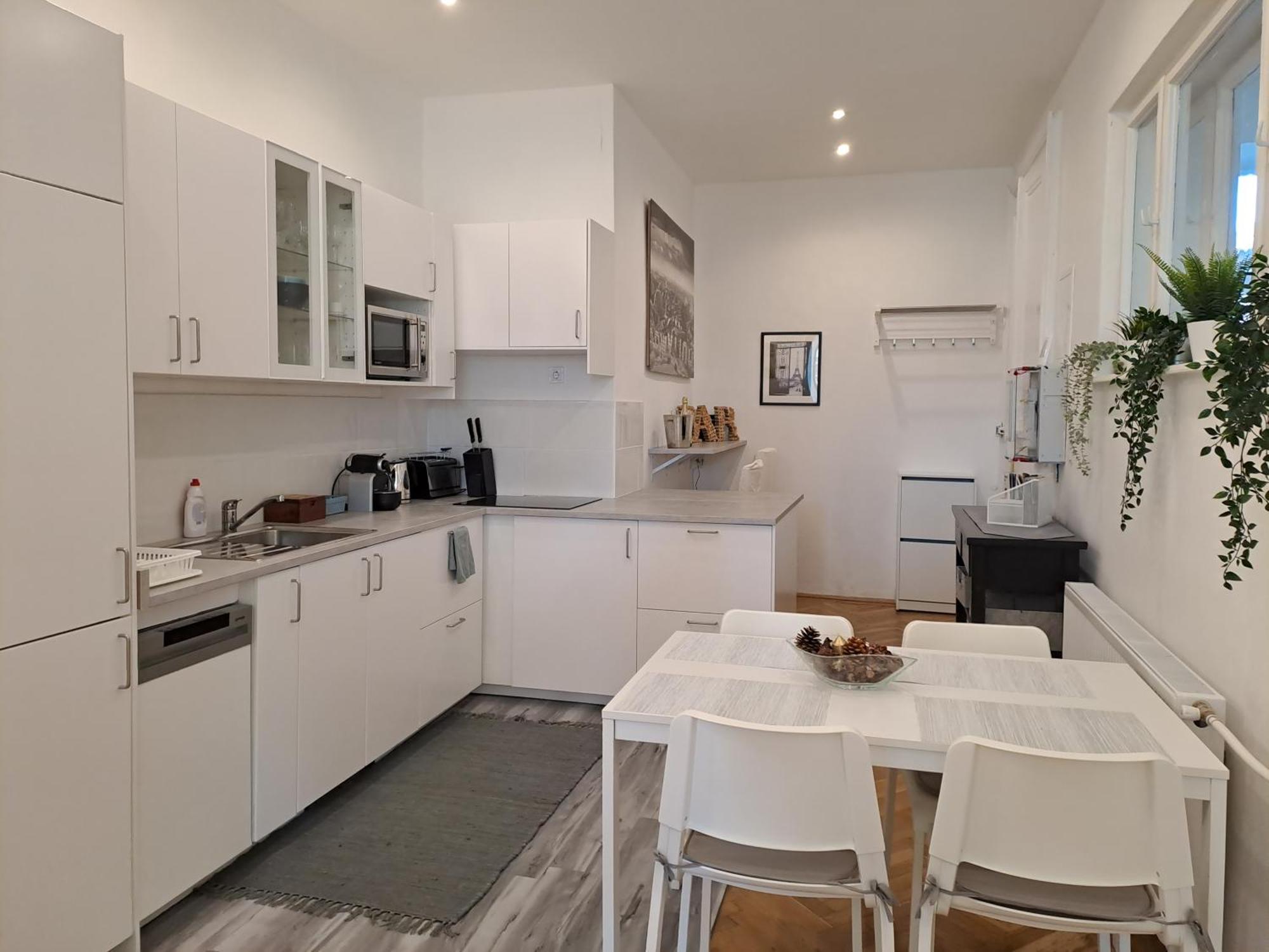 Apartament Sunny & Elegant Large Flat Next To Parliament *