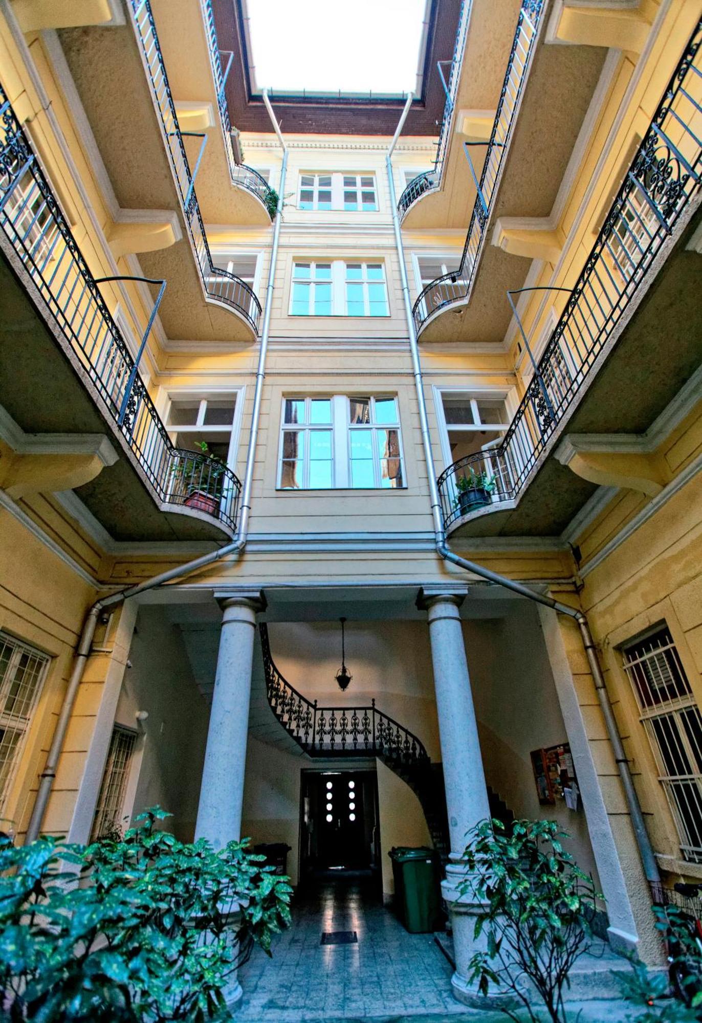 Sunny & Elegant Large Flat Next To Parliament Appartement *